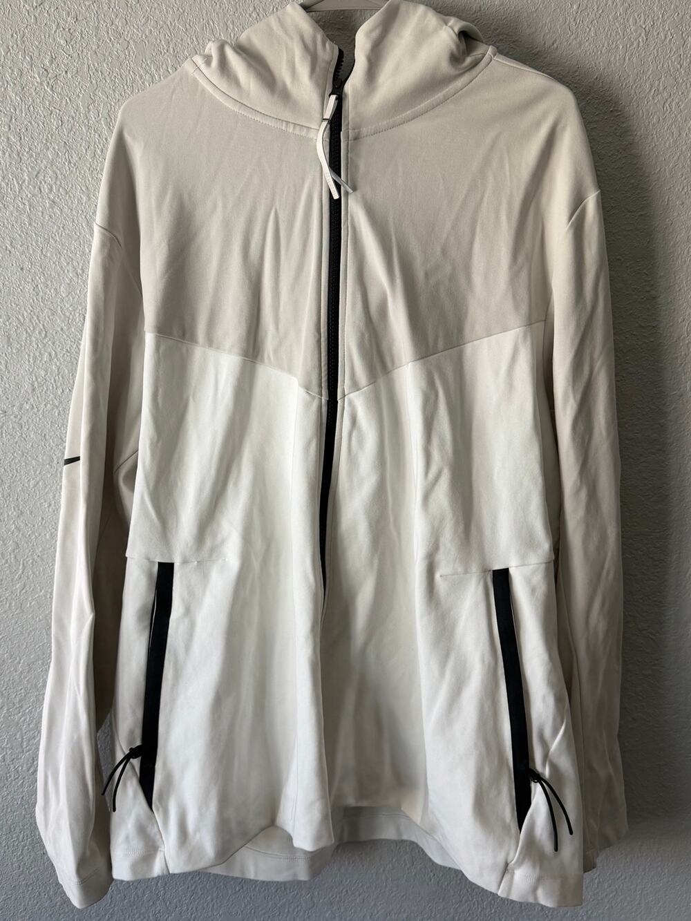 Nike two tone men's size 2XL zip-up hoodie jacket *Never Worn*